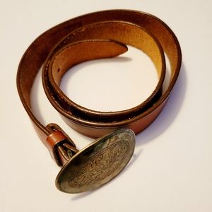 Vtg | Brown Leather Belt w. Silver Floral Buckle